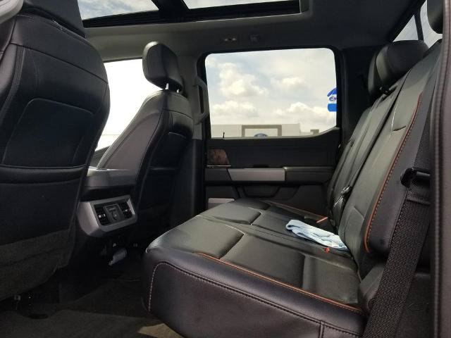 Certified 2025 Ford F250 Lariat w/ Black Appearance Package AWD/4WD image 17