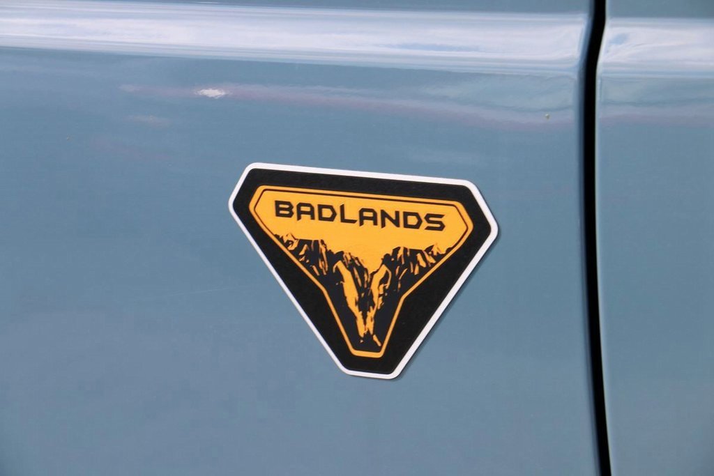Certified 2022 Ford Bronco Badlands image 9