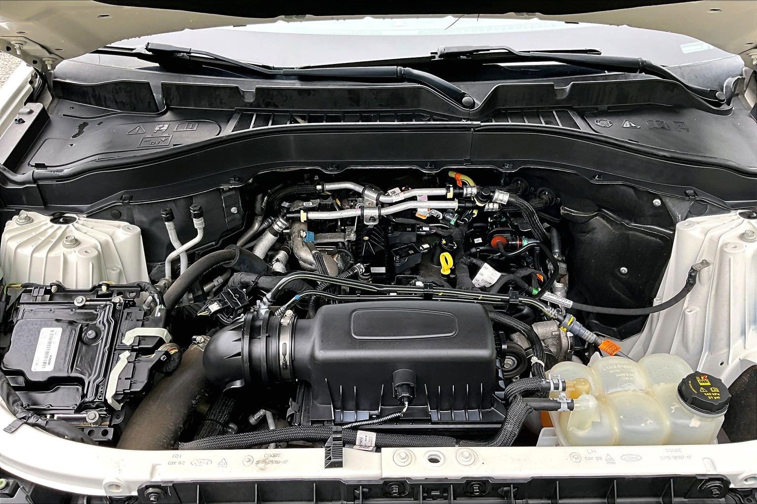 Certified 2021 Ford Explorer XLT AWD/4WD image 9