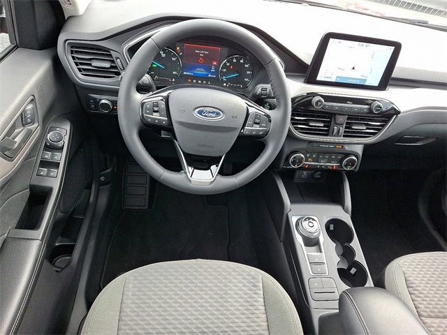 Certified 2022 Ford Escape SE w/ SE Sport Appearance Package image 11