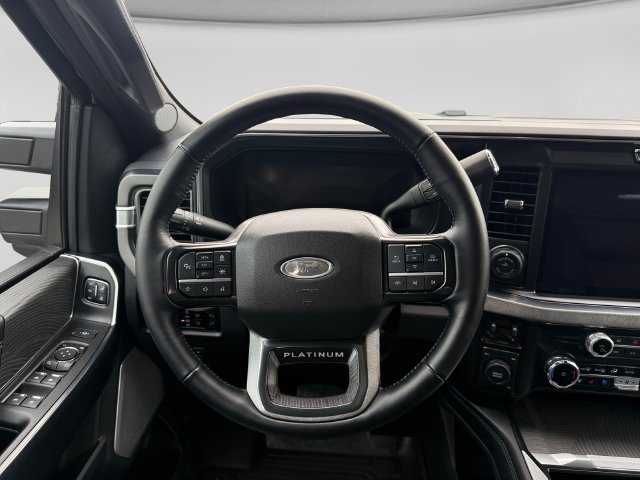 Certified 2025 Ford F450 Platinum w/ FX4 Off-Road Package AWD/4WD image 13