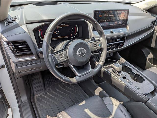 Used 2024 Nissan Rogue Platinum w/ Platinum Premium Package FWD image 10