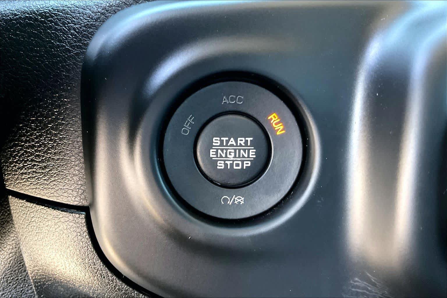 Used 2018 Jeep Wrangler Unlimited Sport S AWD/4WD image 31