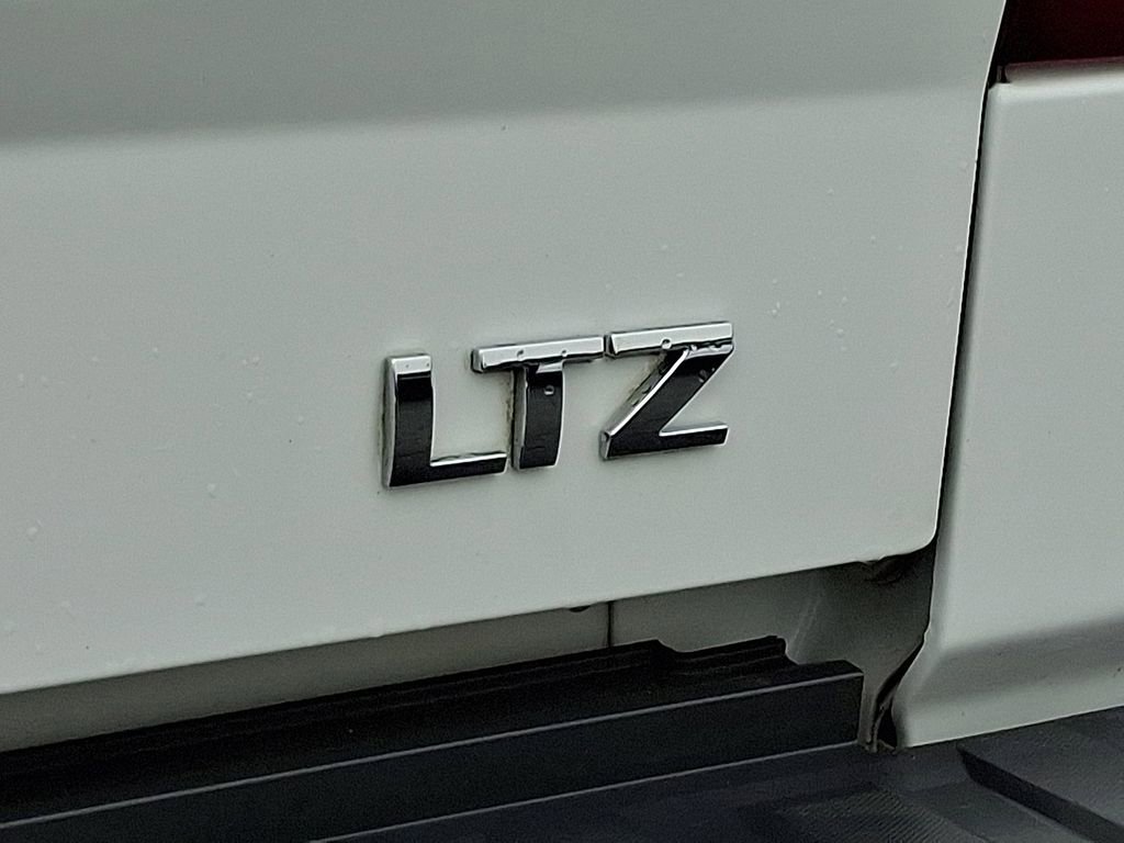 Used 2017 Chevrolet Silverado 1500 LTZ Z71 w/ LTZ Plus Package image 32