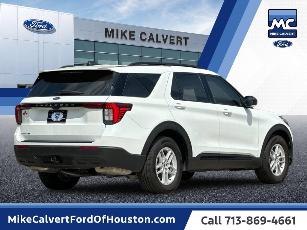 Certified 2026 Ford Explorer Active RWD image 5
