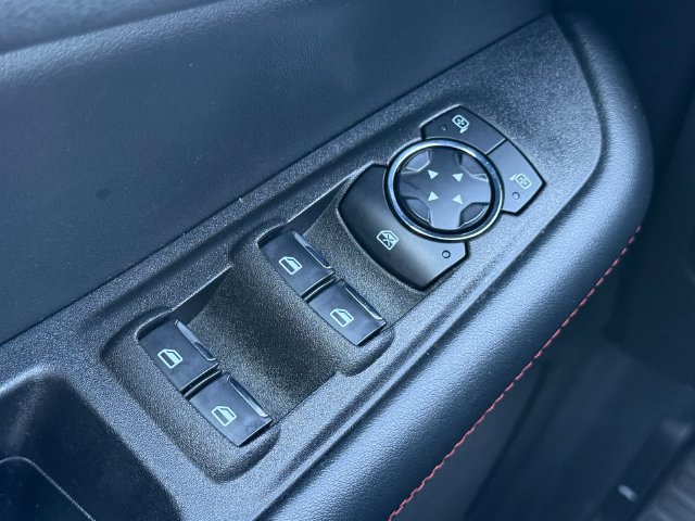 Certified 2024 Ford Edge ST-Line AWD/4WD image 23
