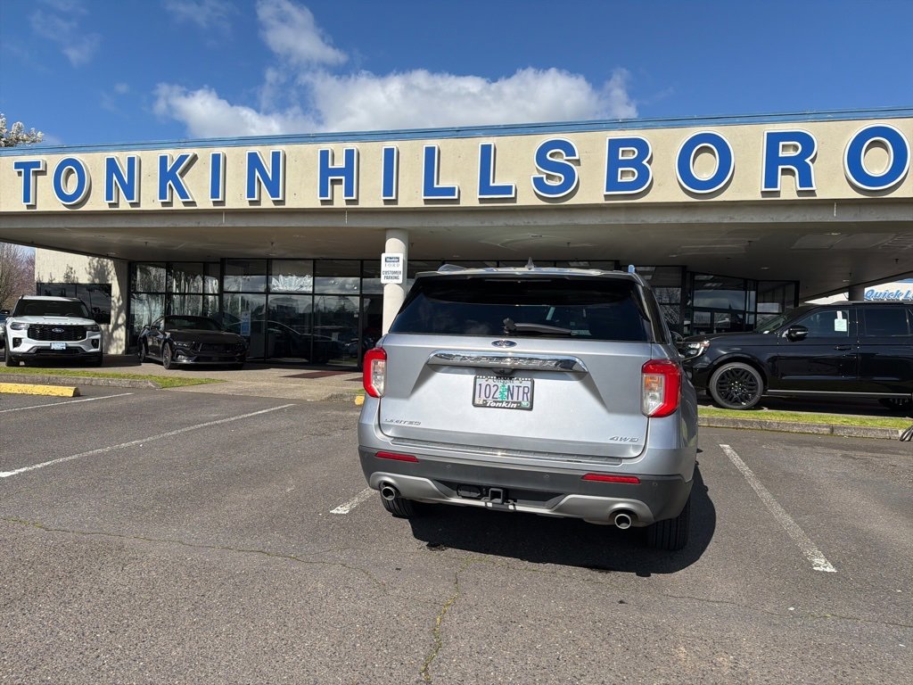 Certified 2022 Ford Explorer Limited w/ Equipment Group 301A image 5