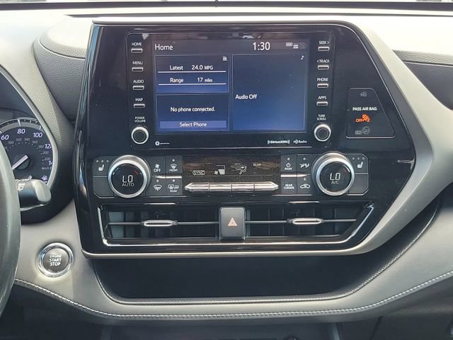 Used 2022 Toyota Highlander XLE FWD image 15