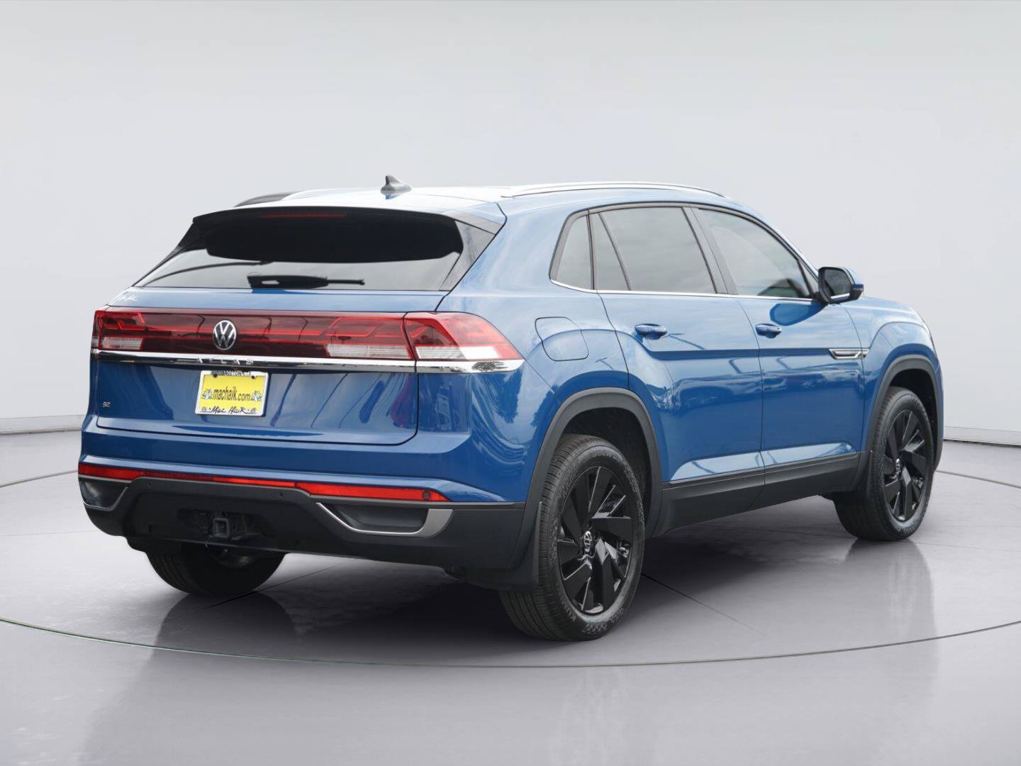 Used 2025 Volkswagen Atlas Cross Sport SE FWD image 6