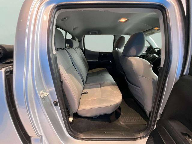 Used 2018 Toyota Tacoma SR AWD/4WD image 21