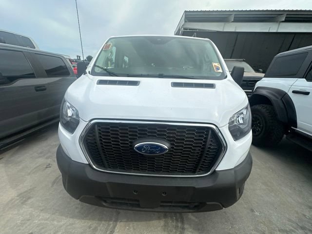 Certified 2025 Ford Transit 250 Low Roof w/ Exterior Upgrade Package RWD image 4