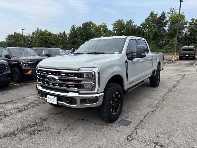 Certified 2025 Ford F350 Lariat w/ Tremor Off-Road Package AWD/4WD image 3
