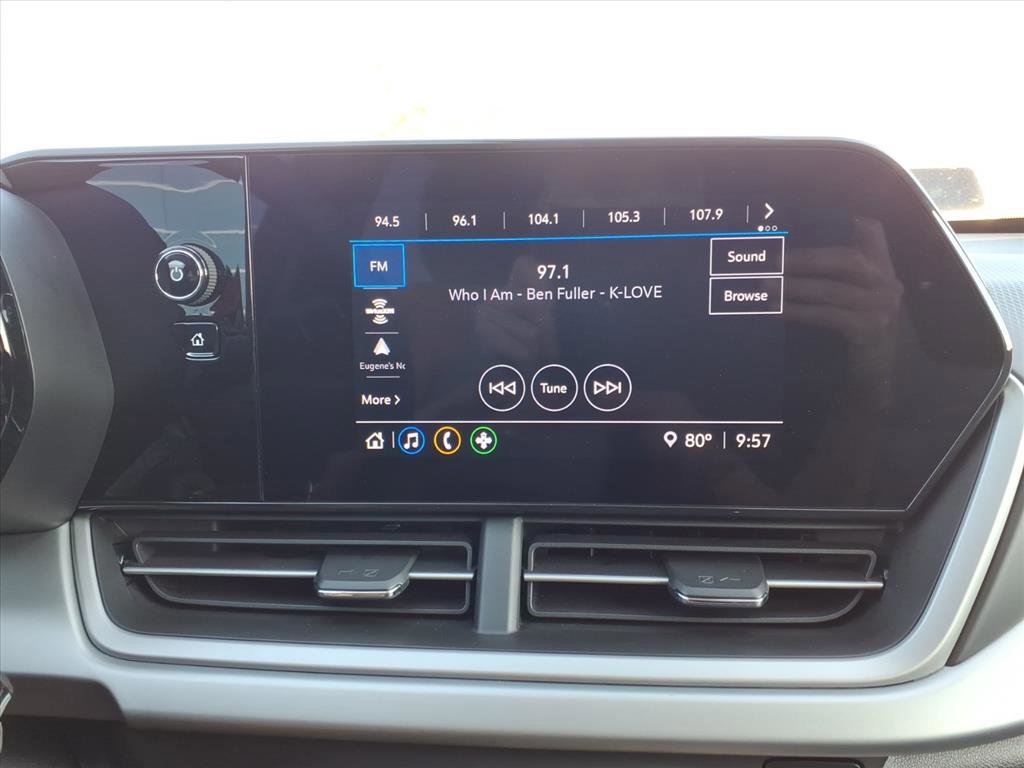 Used 2025 Chevrolet Trax LS image 18