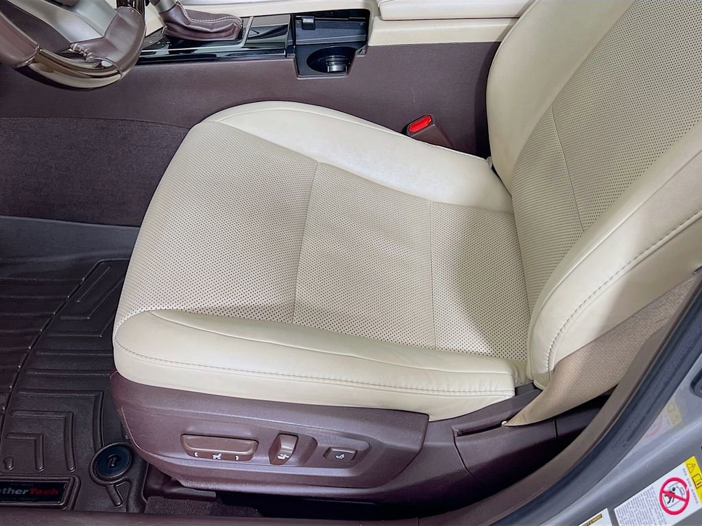 Used 2018 Lexus ES 350 w/ Navigation System Package image 25