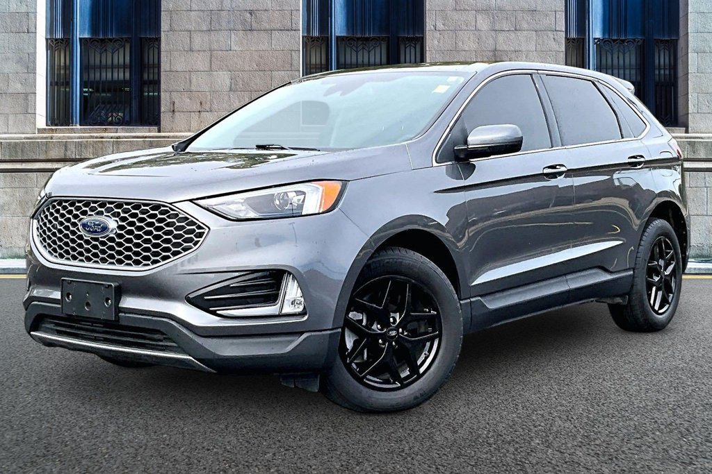 Certified 2023 Ford Edge SEL w/ Convenience Package AWD/4WD image 2