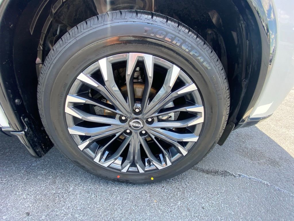 Used 2024 Nissan Rogue Platinum w/ Platinum Premium Package AWD/4WD image 30