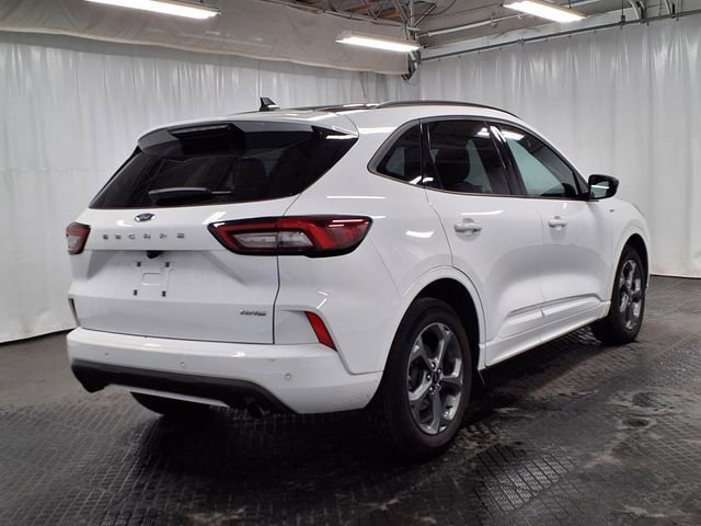 Certified 2023 Ford Escape ST-Line w/ Tech Pack #1 image 4