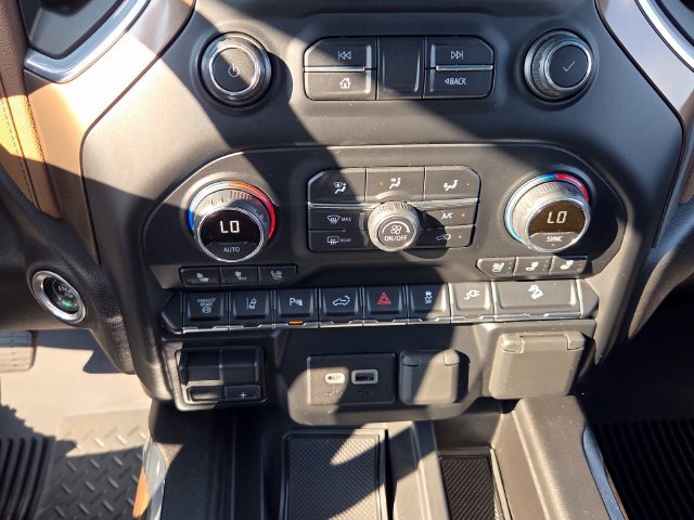 Used 2020 Chevrolet Silverado 2500 High Country w/ Z71 Off-Road Package AWD/4WD image 20