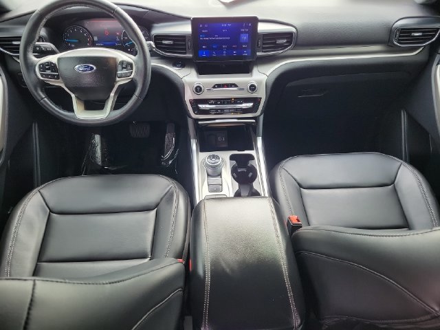 Certified 2022 Ford Explorer XLT w/ Equipment Group 202A RWD image 13