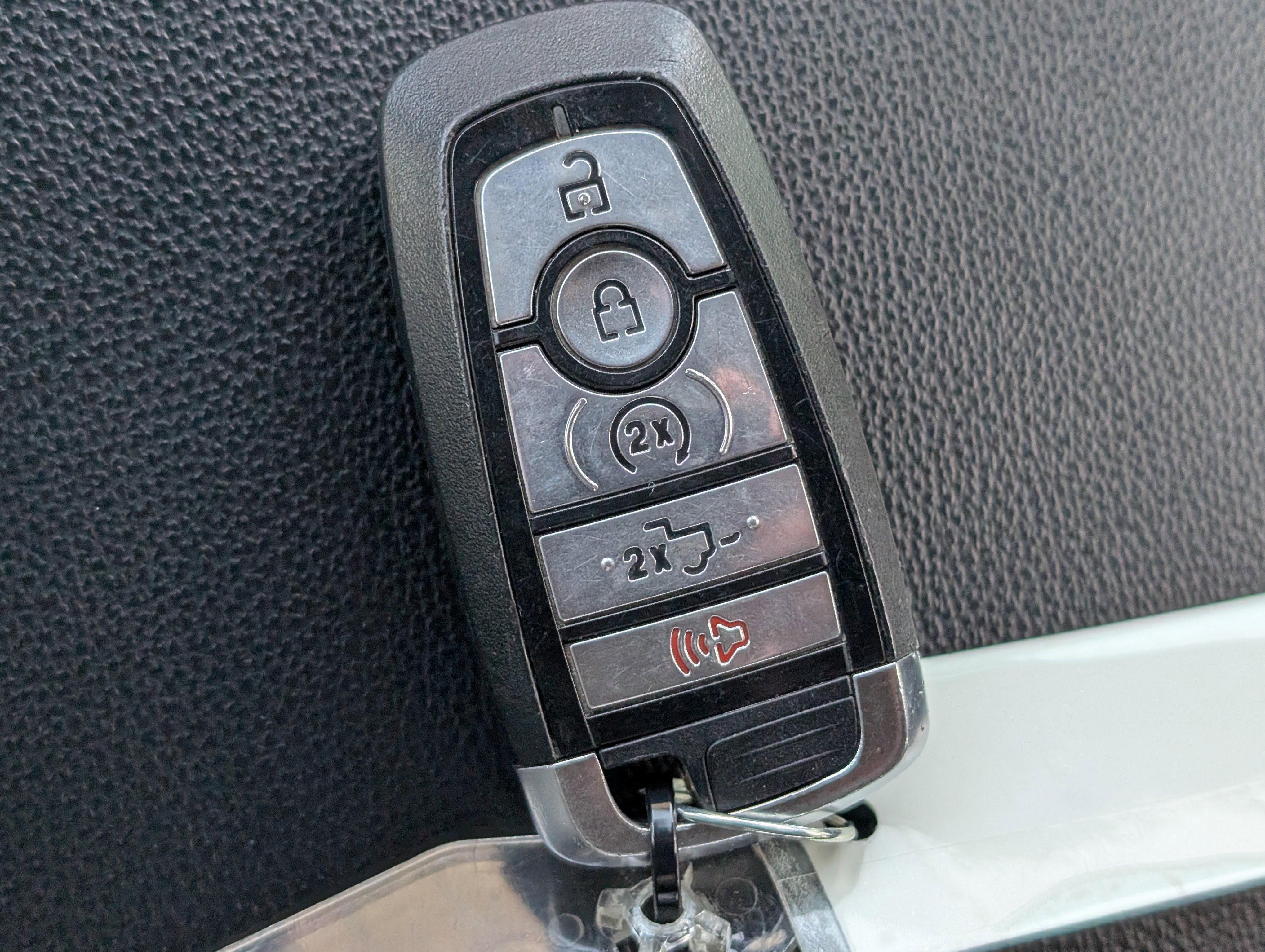 Certified 2024 Ford F250 Lariat w/ Lariat Ultimate Package image 33