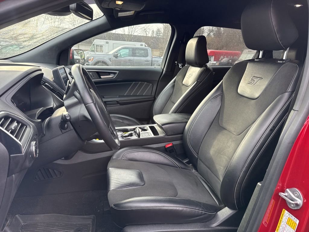 Certified 2022 Ford Edge ST image 6