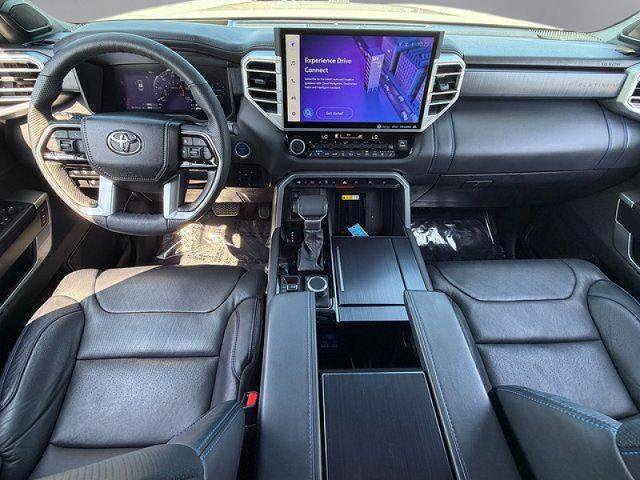 Used 2023 Toyota Sequoia Platinum AWD/4WD image 3