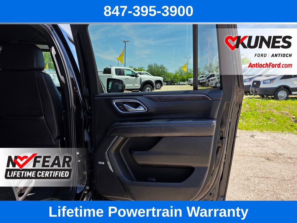 Used 2023 Chevrolet Suburban LT AWD/4WD image 29