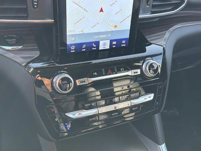 Certified 2022 Ford Explorer Limited w/ Limited Technology Package image 26
