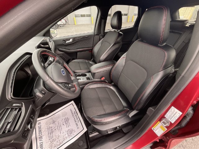 Certified 2024 Ford Escape ST-Line w/ Tech Pack #1 AWD/4WD image 12