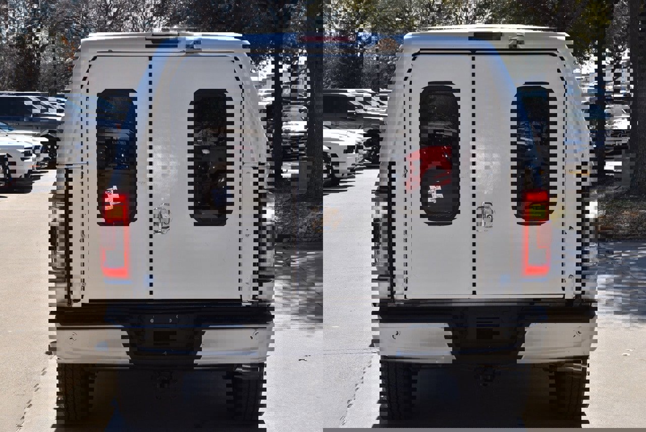 Certified 2022 Ford F150 Lariat w/ Equipment Group 502A High image 6