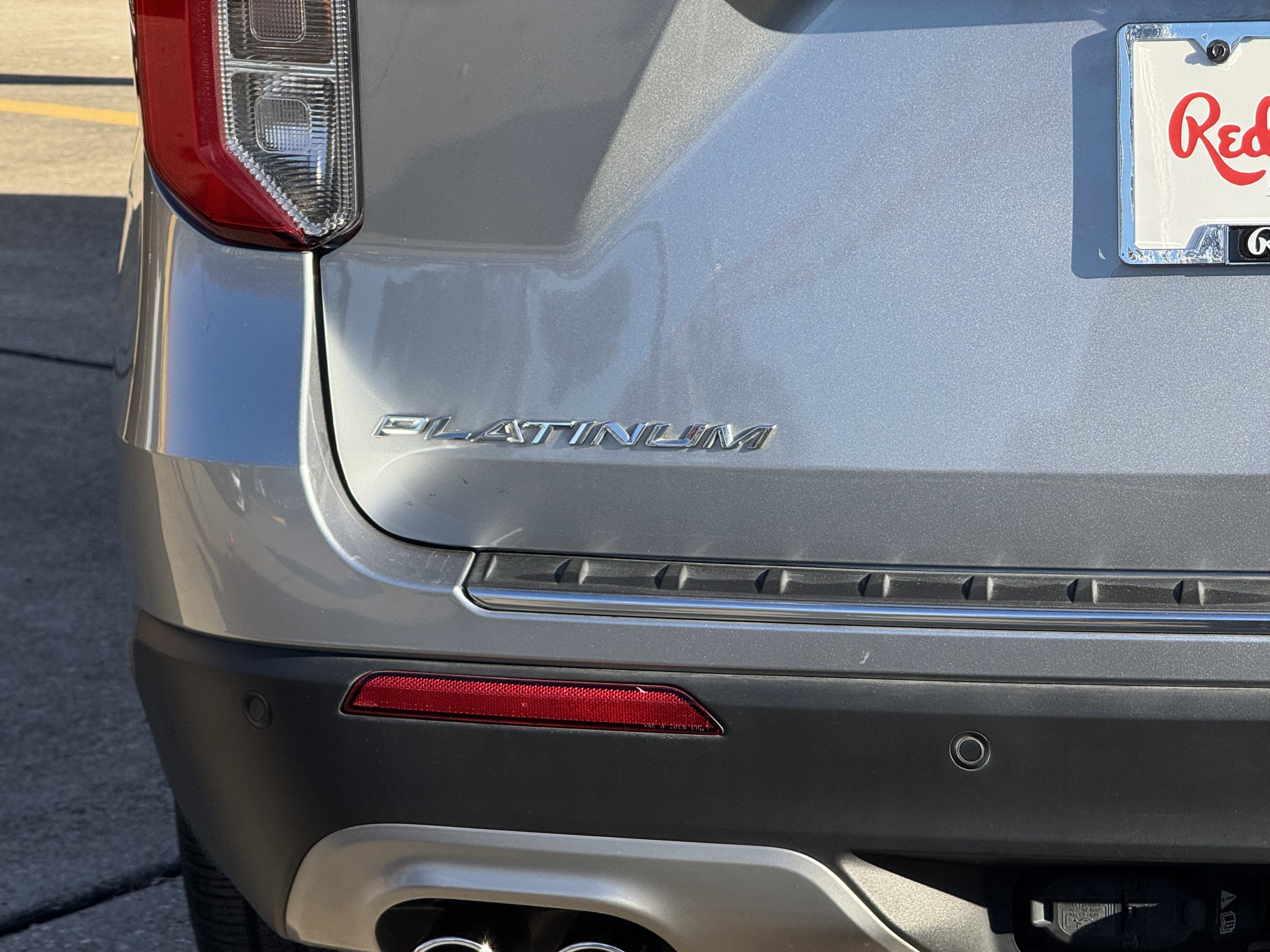 Certified 2022 Ford Explorer Platinum w/ Equipment Group 601A image 10