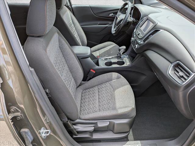 Used 2023 Chevrolet Equinox LT AWD/4WD image 23