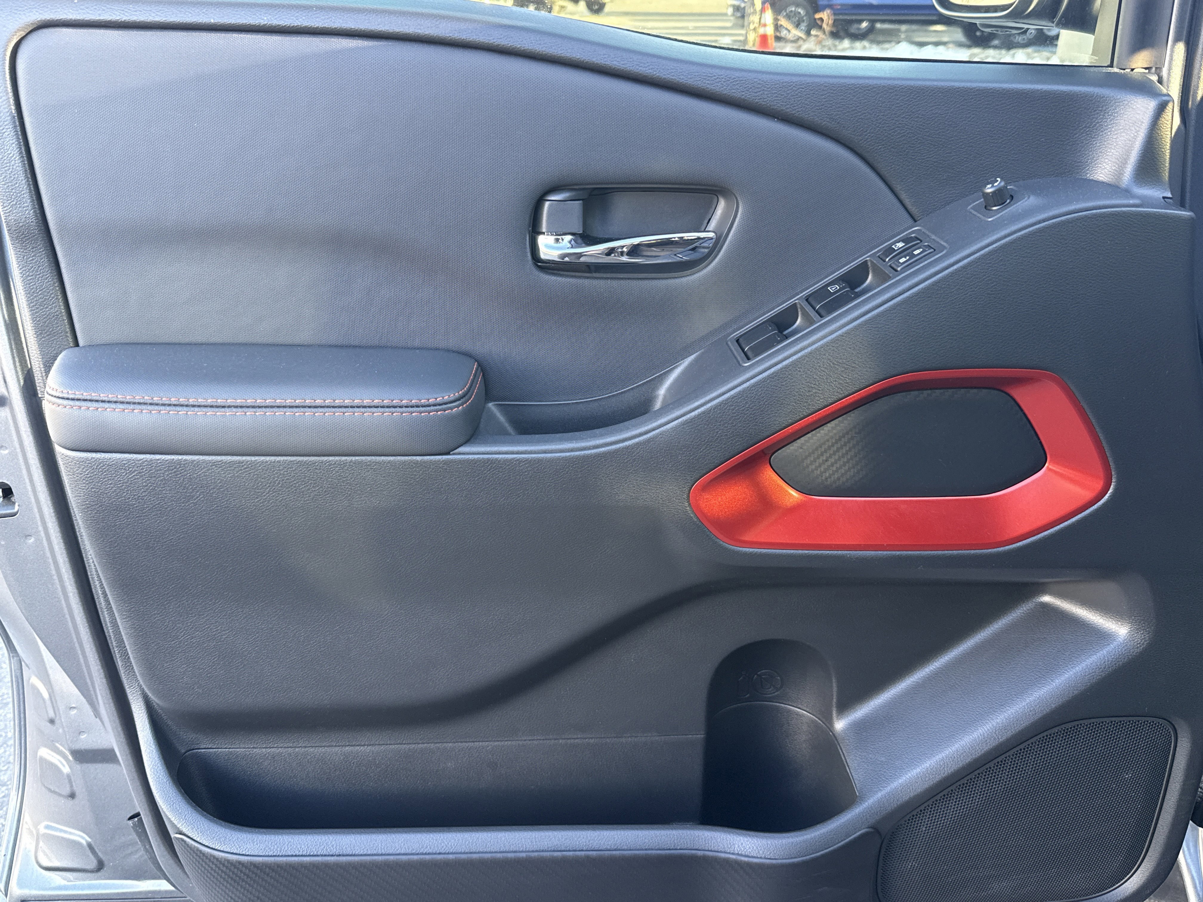 Used 2024 Nissan Frontier PRO-4X w/ Pro Convenience Package image 13