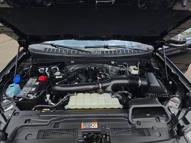 Certified 2025 Ford Expedition Active AWD/4WD image 35