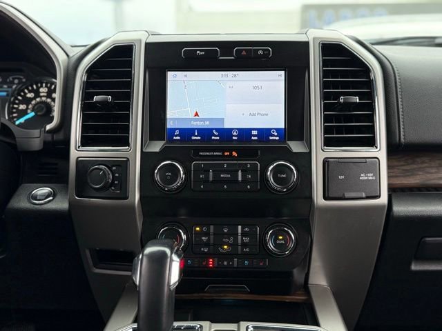 Certified 2019 Ford F150 Lariat image 38