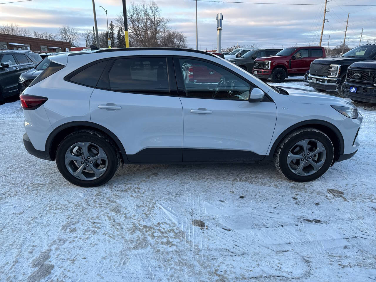 Certified 2025 Ford Escape ST-Line Select AWD/4WD image 7