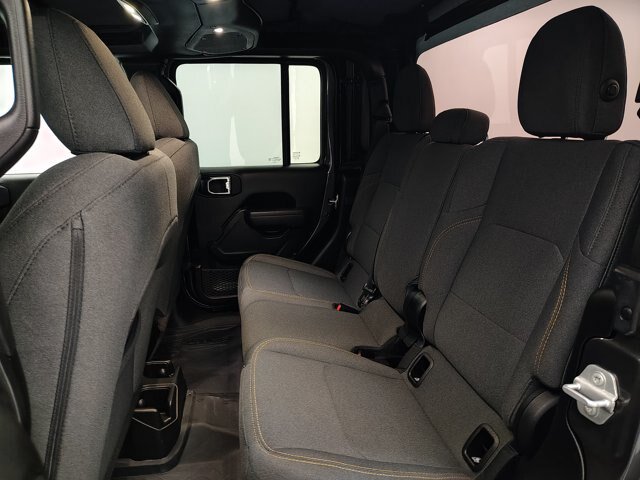 Used 2025 Jeep Gladiator Sport AWD/4WD image 23