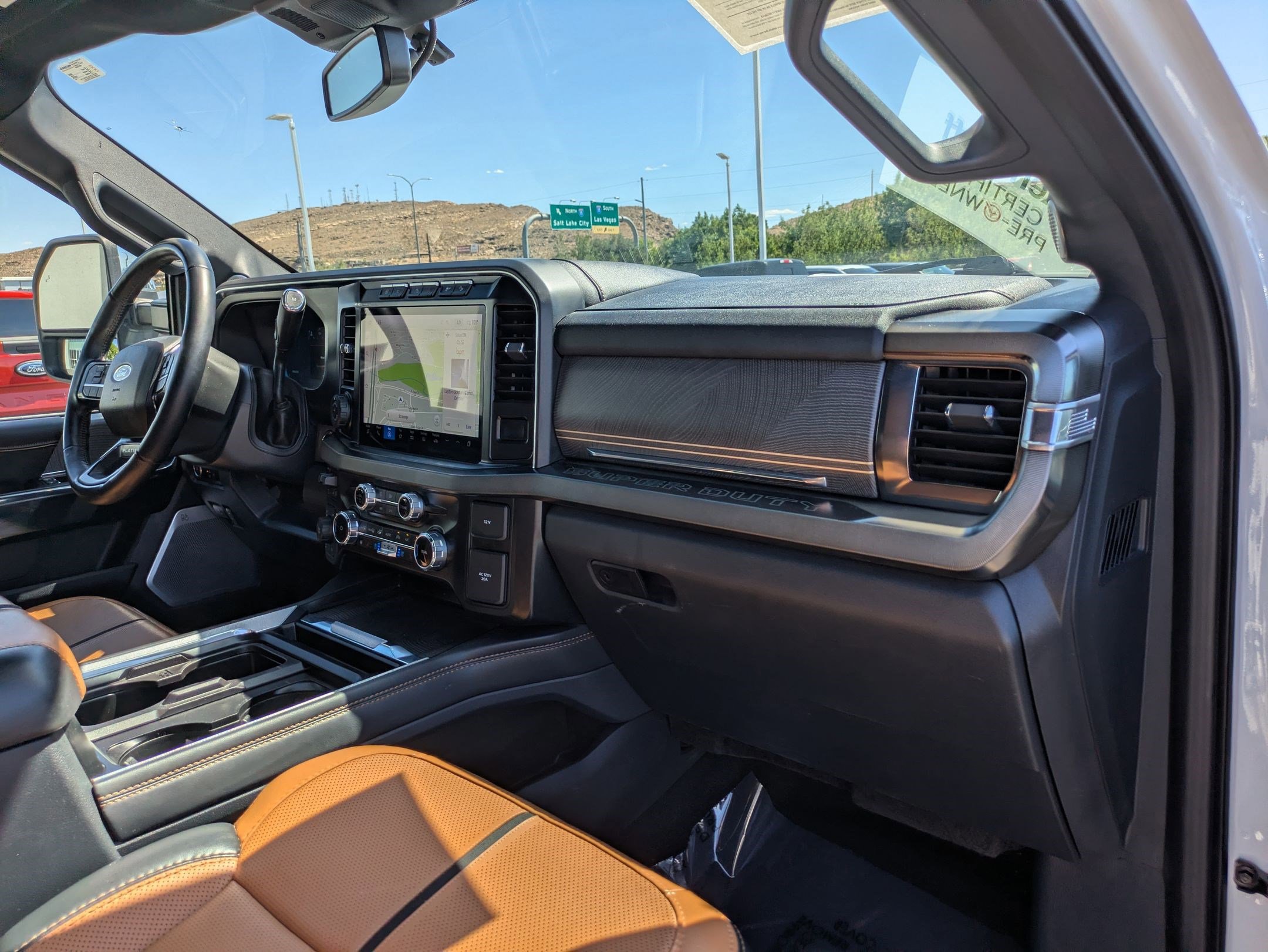 Certified 2023 Ford F250 Platinum w/ FX4 Off-Road Package AWD/4WD image 33