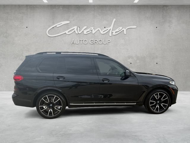 Used 2021 BMW X7 xDrive40i w/ M Sport Package AWD/4WD image 18