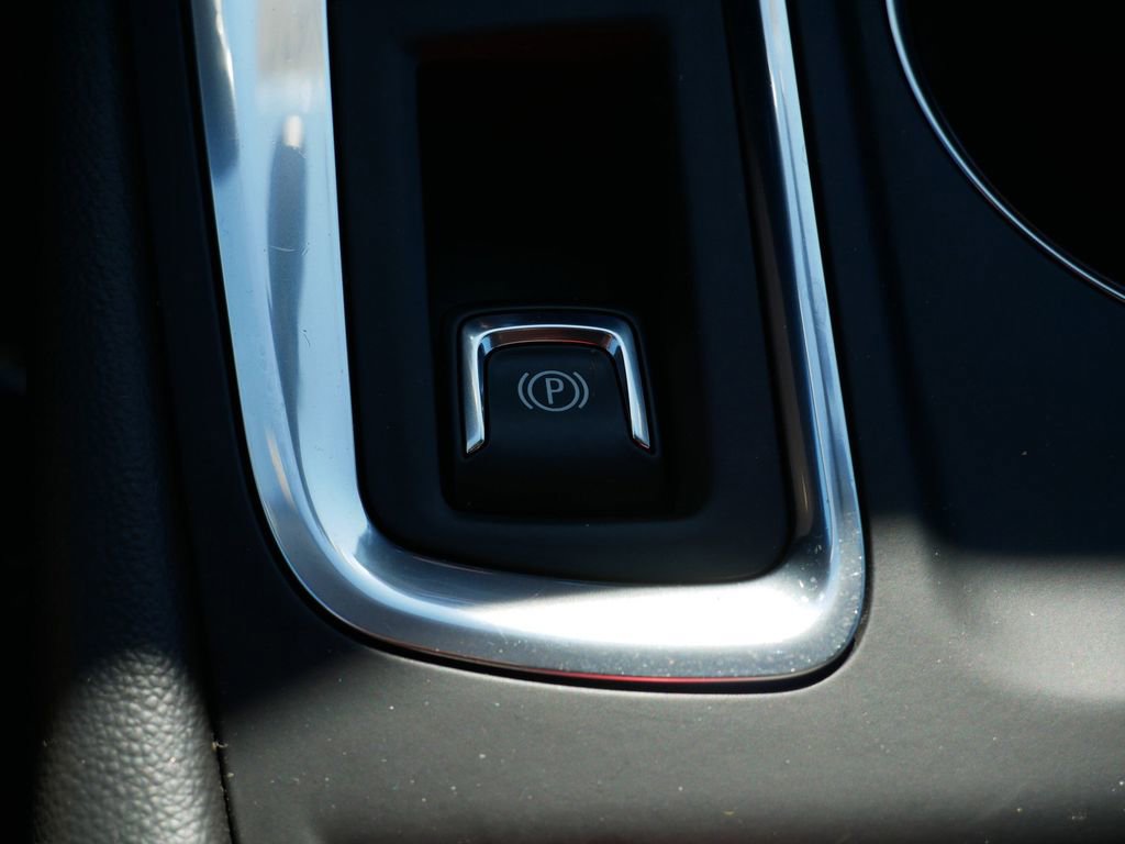 Used 2024 Chevrolet Equinox LT image 25