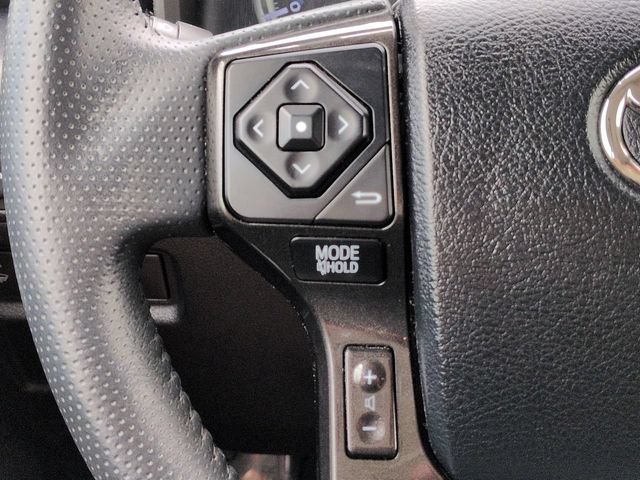 Used 2019 Toyota 4Runner TRD Off-Road Premium AWD/4WD image 31
