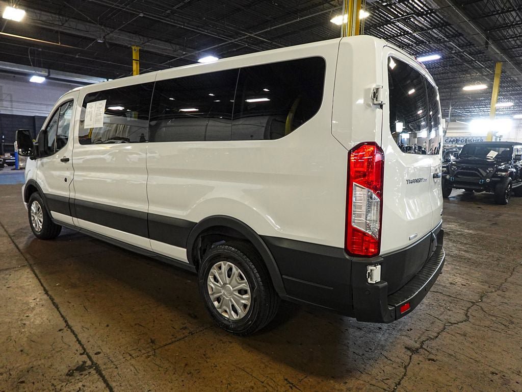 Certified 2023 Ford Transit 350 XLT RWD image 4
