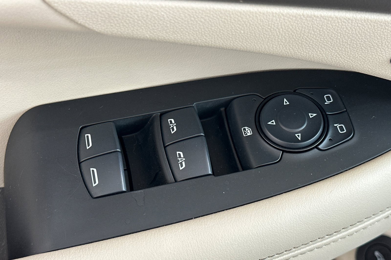 Used 2017 Buick LaCrosse Essence w/ Sights and Sounds Package image 12