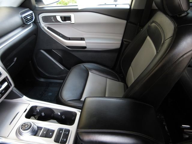 Certified 2023 Ford Explorer XLT w/ Equipment Group 202A image 24