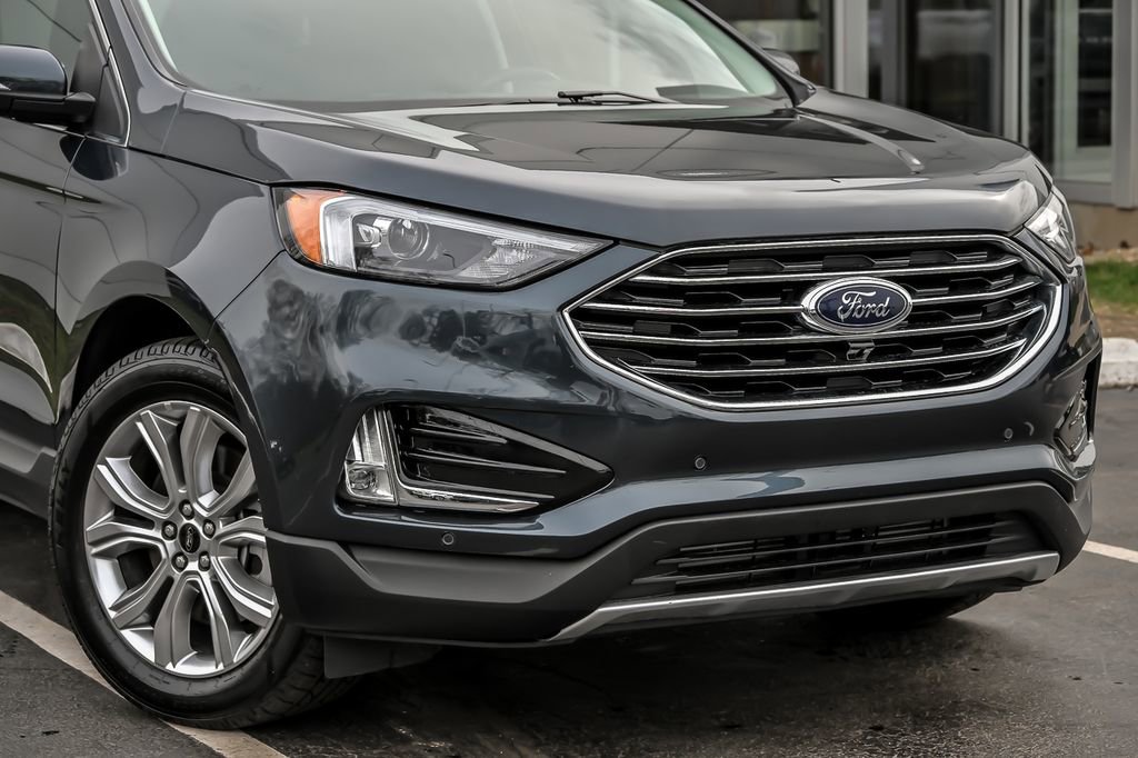 Certified 2024 Ford Edge Titanium AWD/4WD image 2