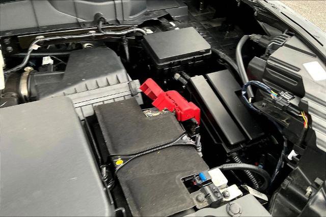 Used 2025 Nissan Pathfinder SV FWD image 31