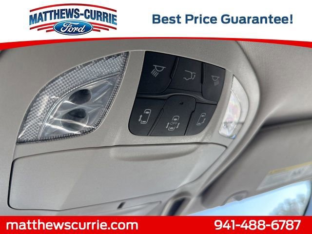 Used 2023 Chrysler Pacifica Limited image 24