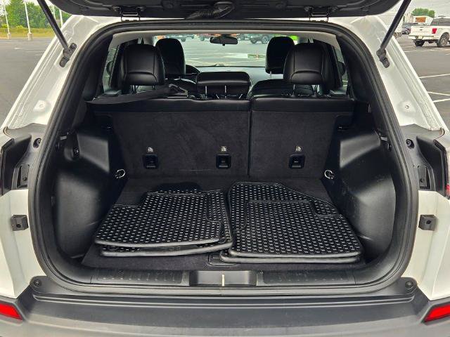 Used 2020 Jeep Cherokee Latitude Plus AWD/4WD image 14