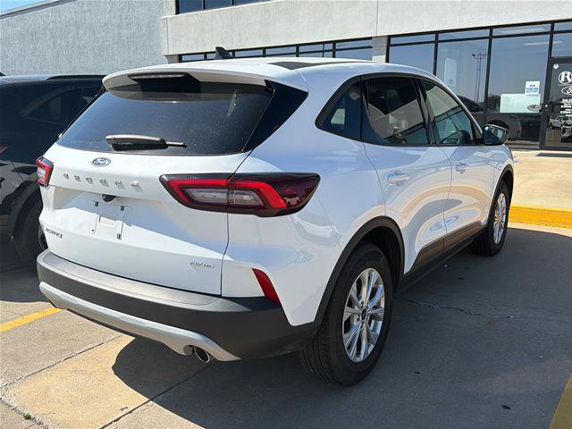 Certified 2025 Ford Escape Active AWD/4WD image 6