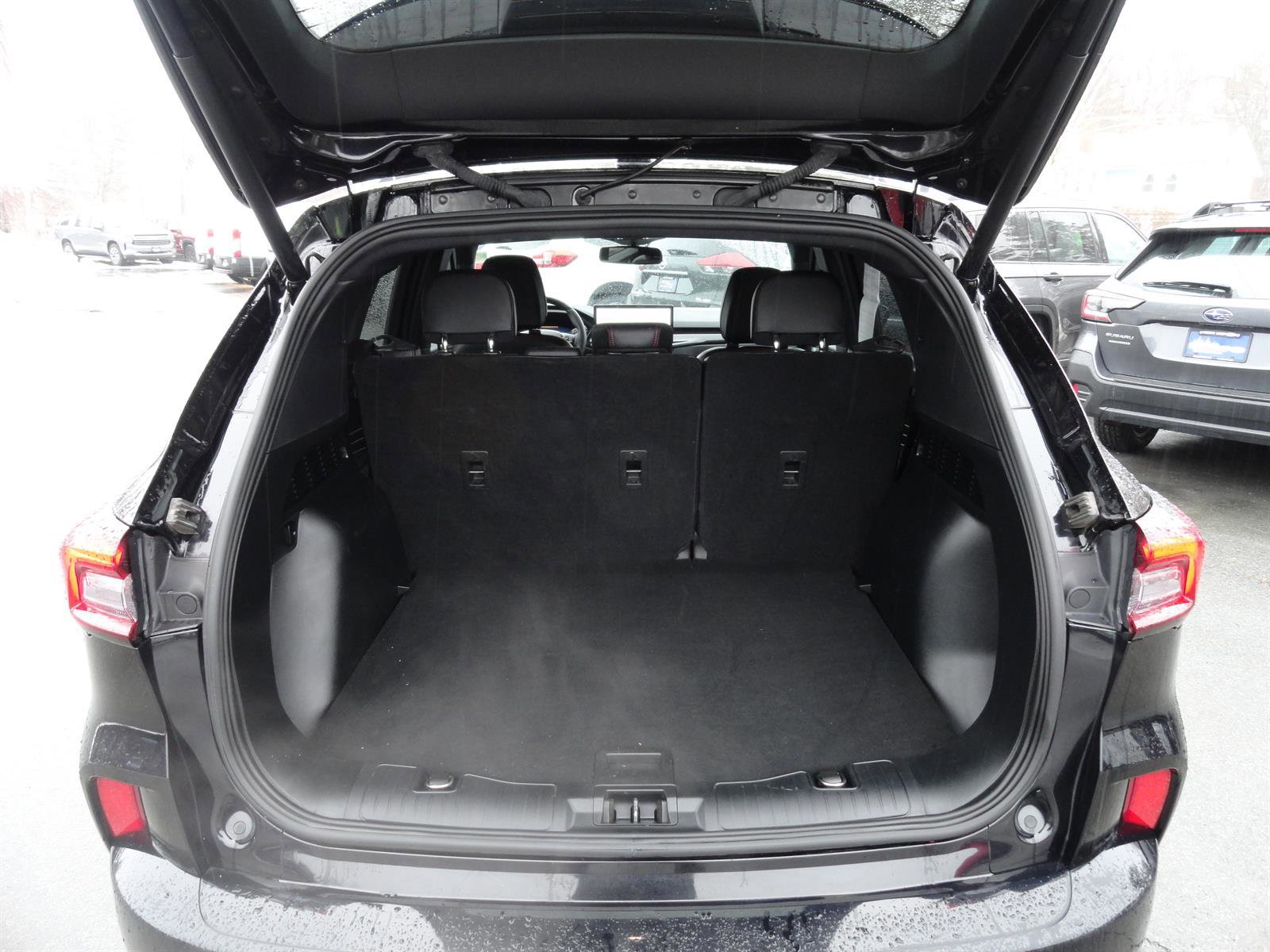 Certified 2023 Ford Escape ST-Line Elite w/ Premium Technology Package image 23